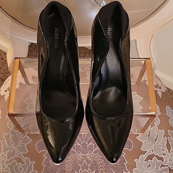 JustFab Lucine Black & White Heels - Picture 8 of 16